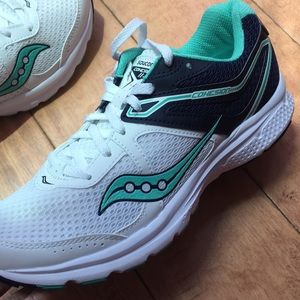 Saucony BRAND NEW running shoes!